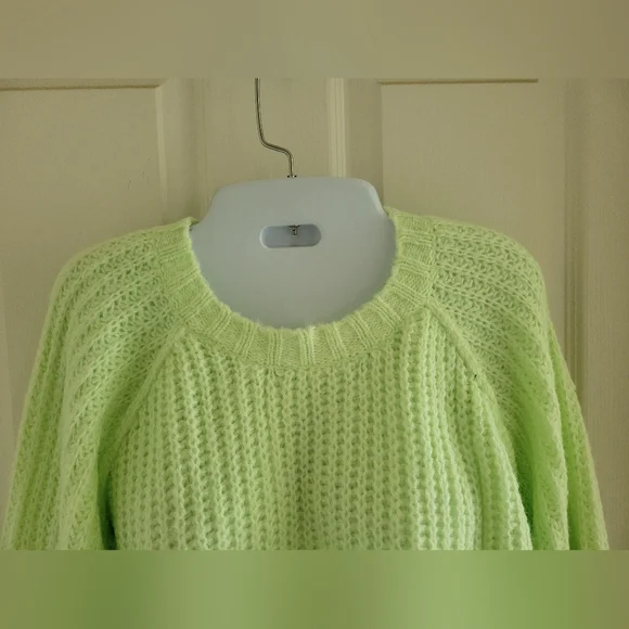 Wild Fable | NWT Oversized Bright Lime Green Lightweight Chunky Knit Sweater - Picture 6 of 12